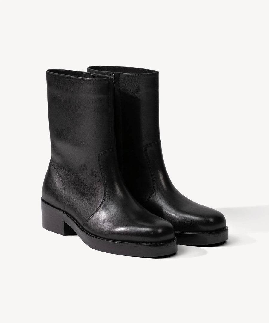 CUBAN BOOTS