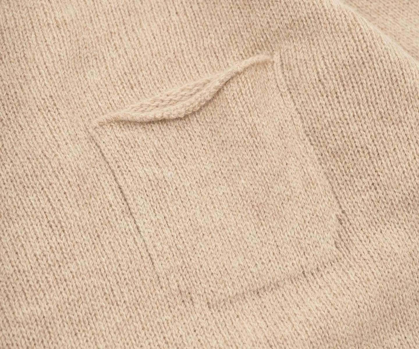 THE V-NECK SHETLAND Knitwear SMALL / BEIGE - BRUT Clothing US