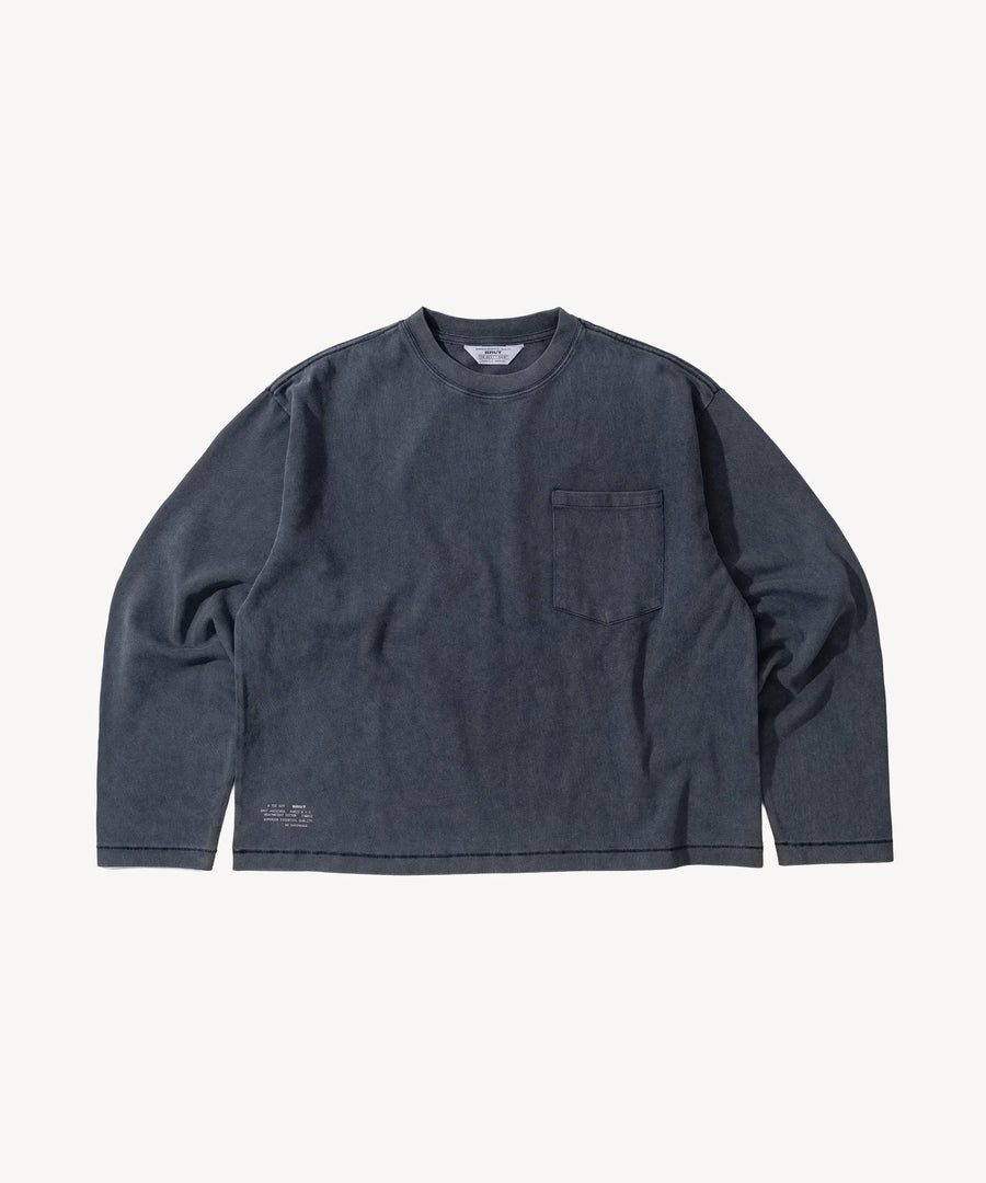 THE BEST LONG-SLEEVE POCKET TEE