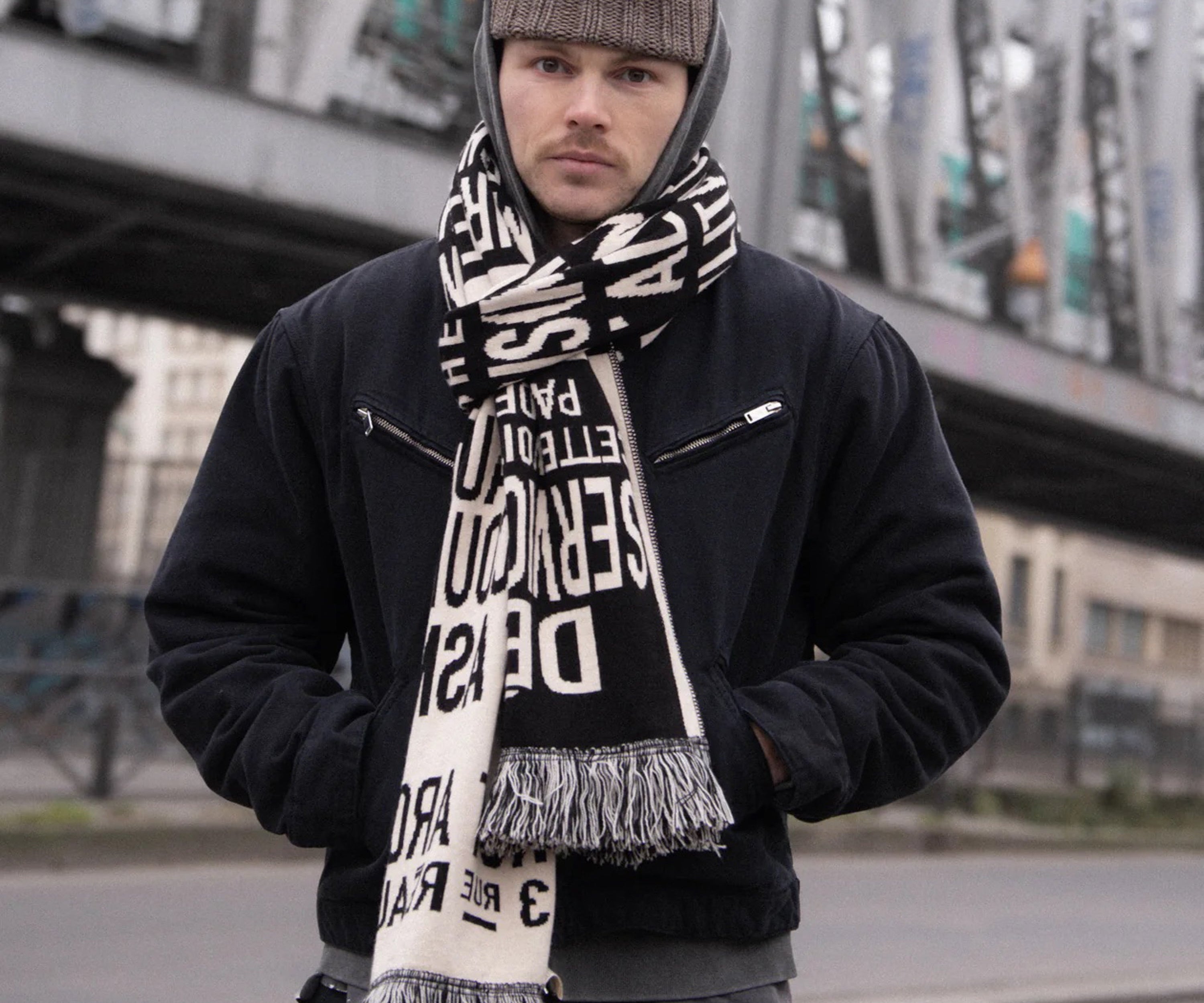 THE BIG METRO STOLE BLACK - BRUT Clothing US
