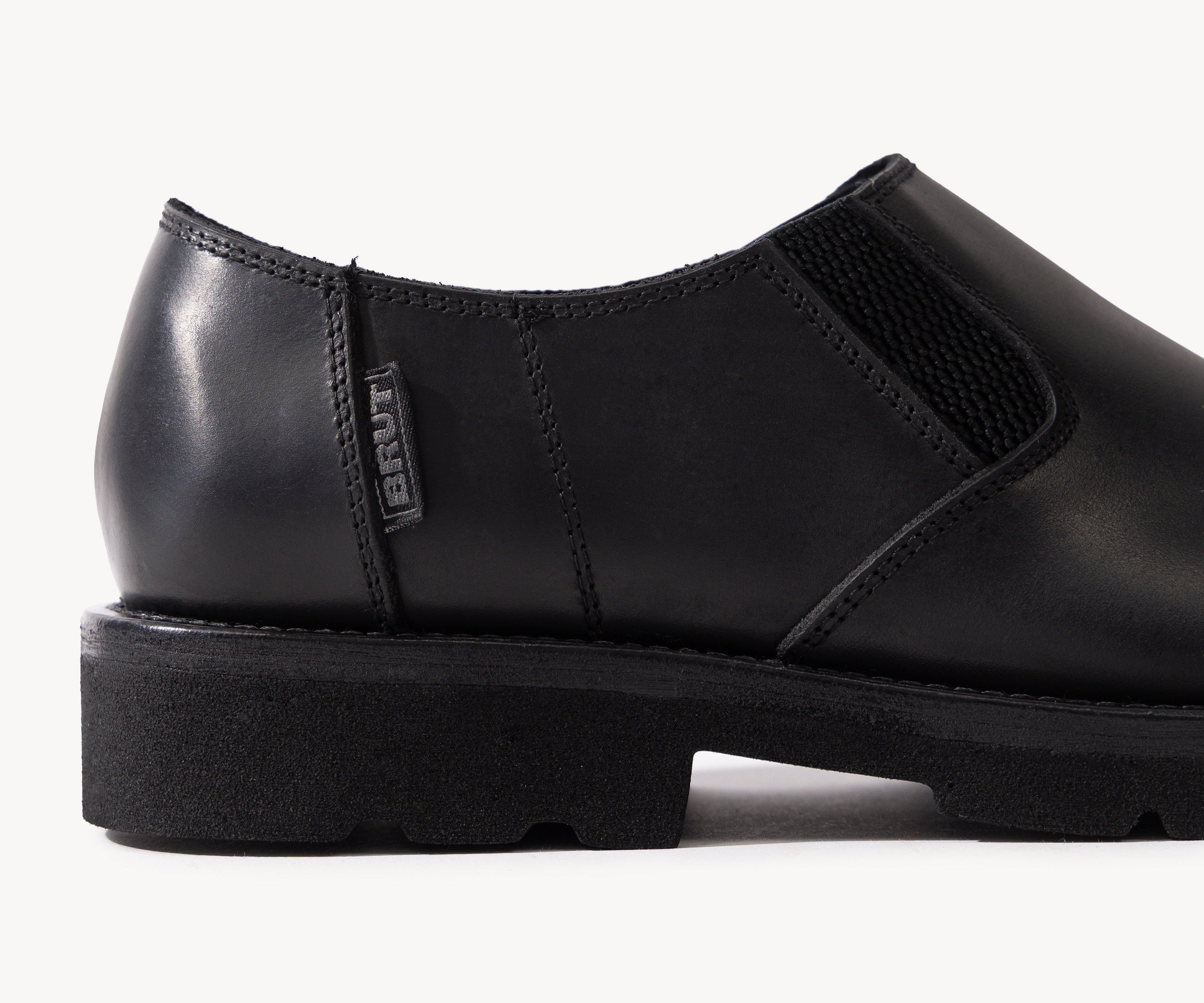 TOUT-TERRAIN SHOES Socks and Shoes 39EU / 6.5US / BLACK - BRUT Clothing US